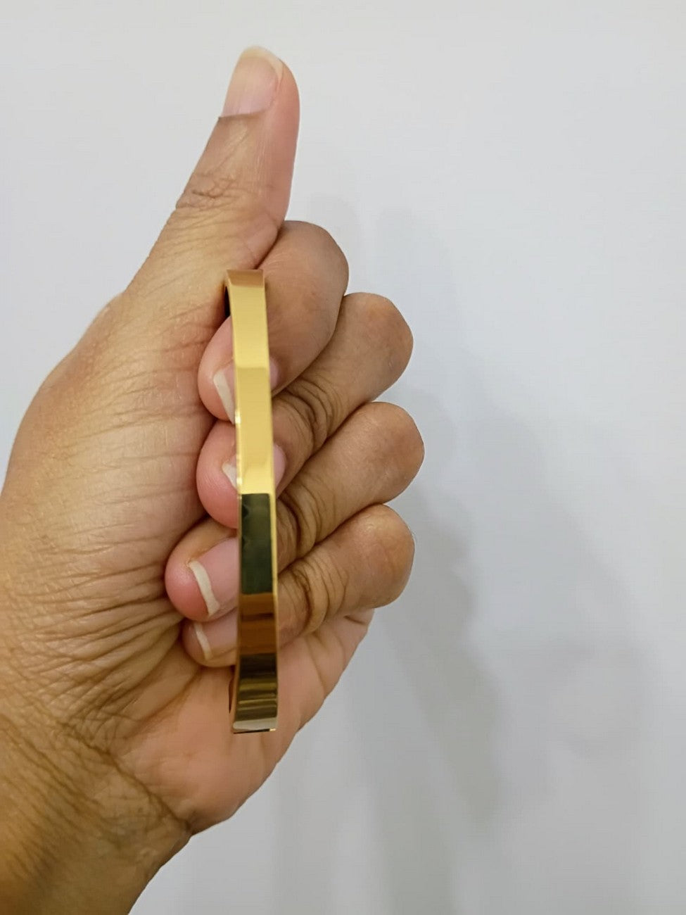 Anti Tarnish Openable Fits for 2.6, 2.8 size Bracelet - AT27