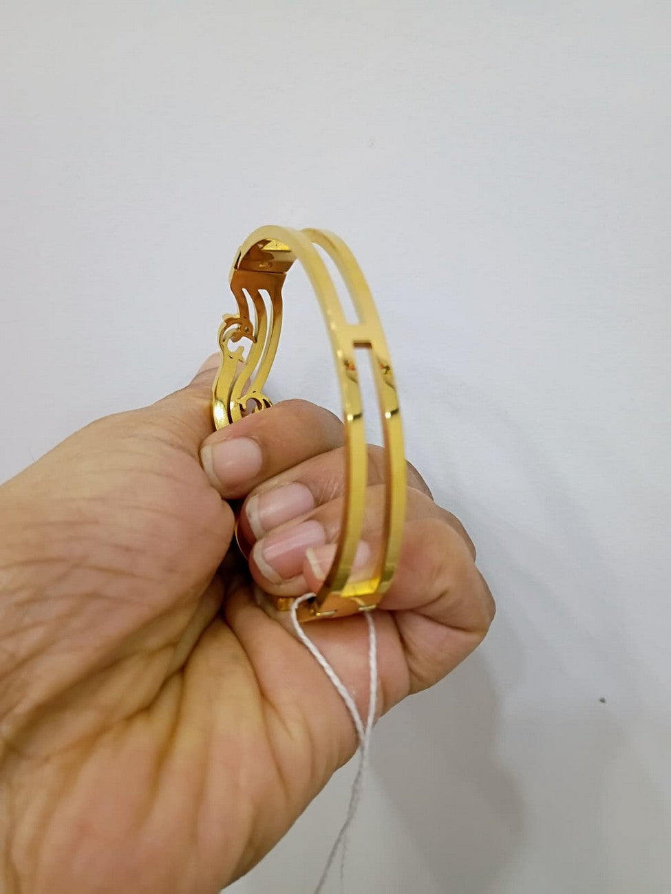 Anti Tarnish Openable Fits for 2.6, 2.8 size Bracelet - AT32