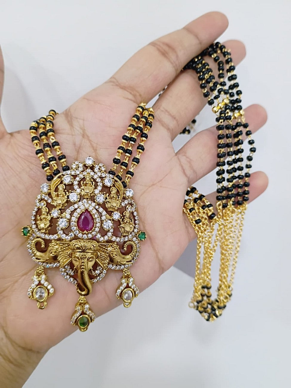 26 inches Black beads chain B125