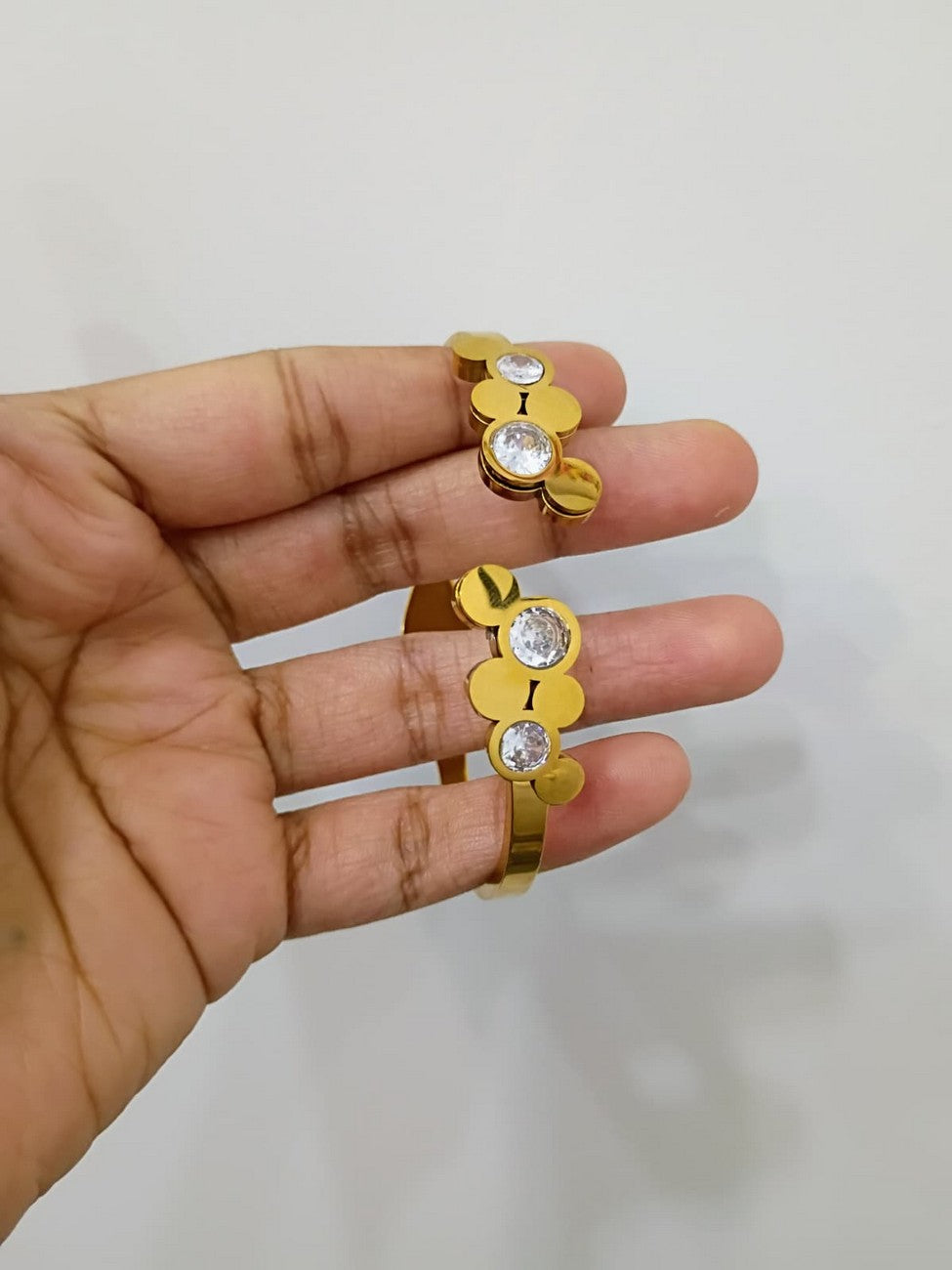 Anti Tarnish 2.2, 2.4 sizes Openable Bracelet - AT12