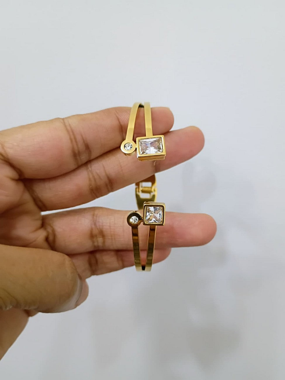 Anti Tarnish openable fits for 2.2, 2.4 size Bracelet - AT13
