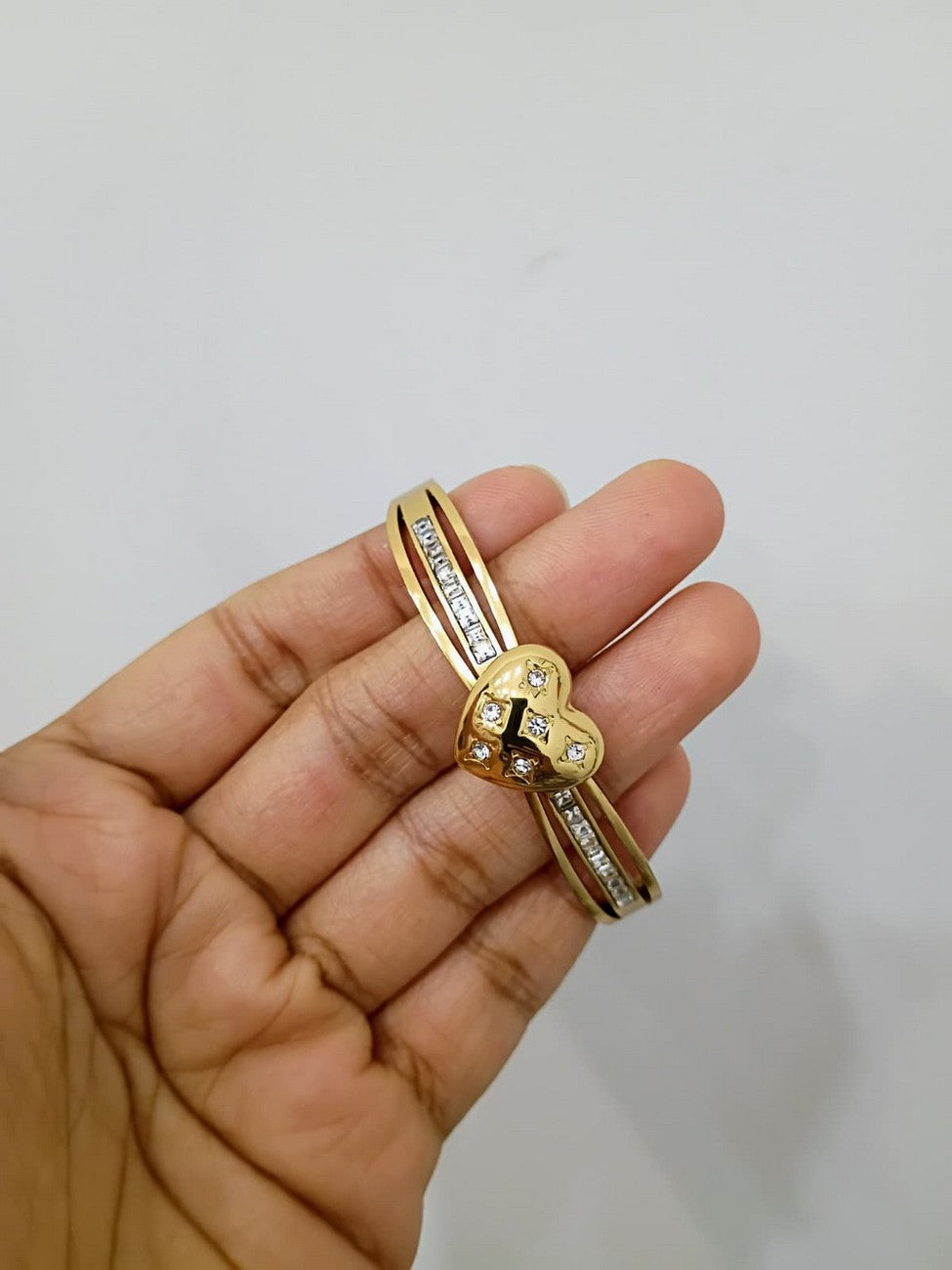 Anti Tarnish openable fits for 2.2, 2.4 size Bracelet - AT16