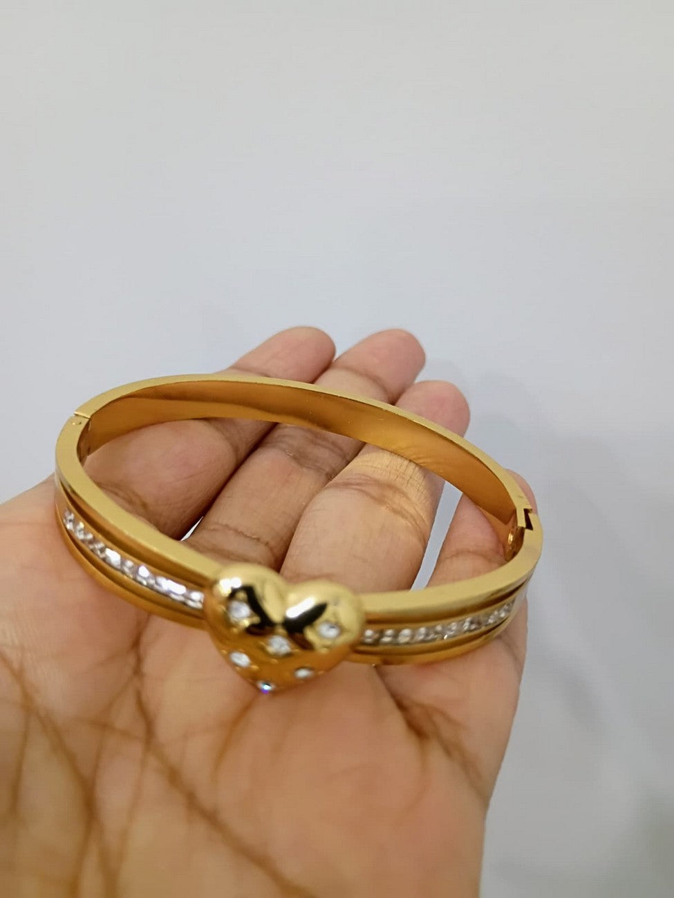 Anti Tarnish openable fits for 2.2, 2.4 size Bracelet - AT16