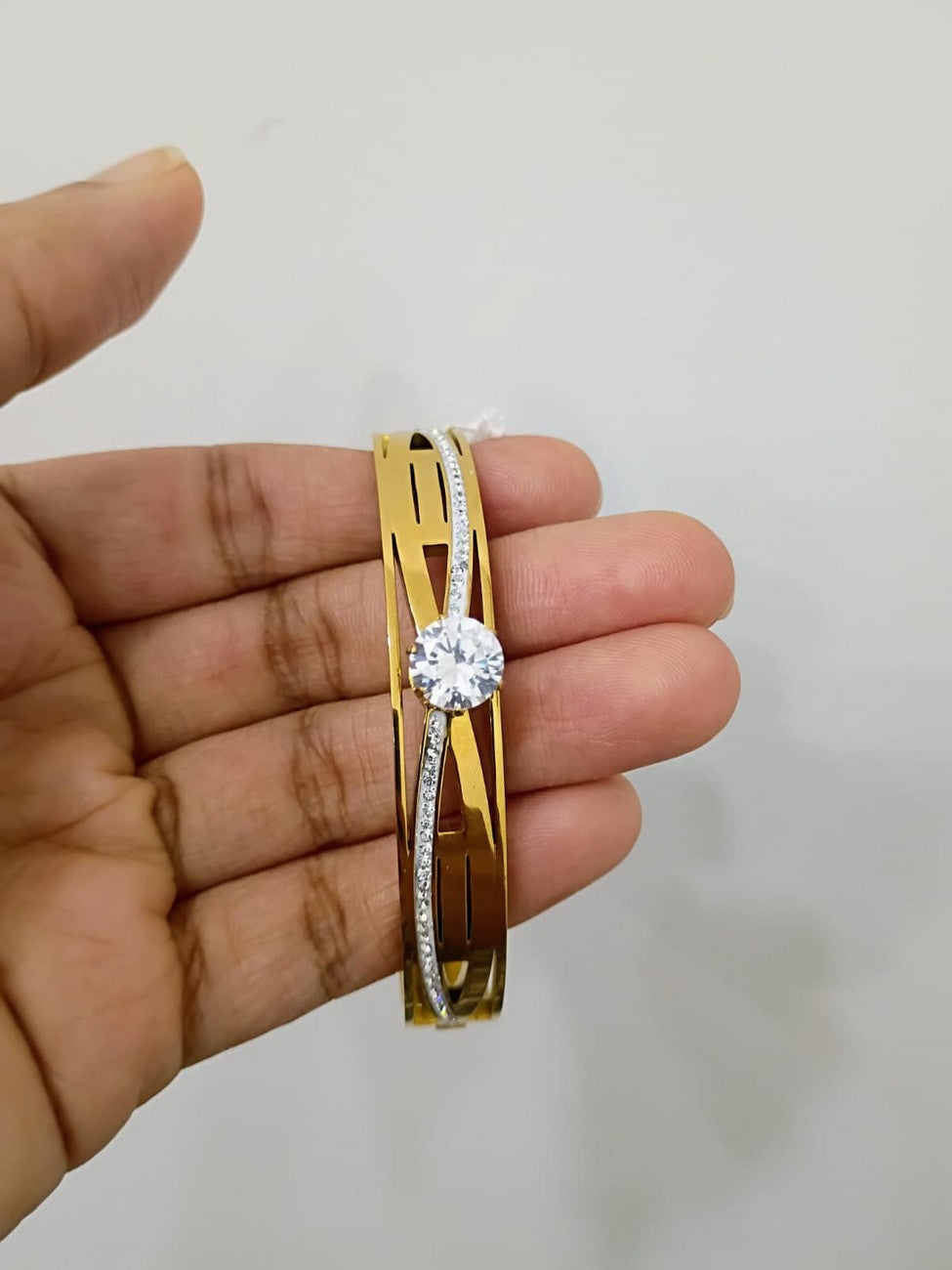 Anti Tarnish openable fits for 2.6, 2.8 size Bracelet - AT20