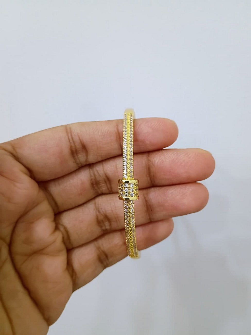 Anti Tarnish Openable Fits for 2.6, 2.8 size Bracelet - AT22