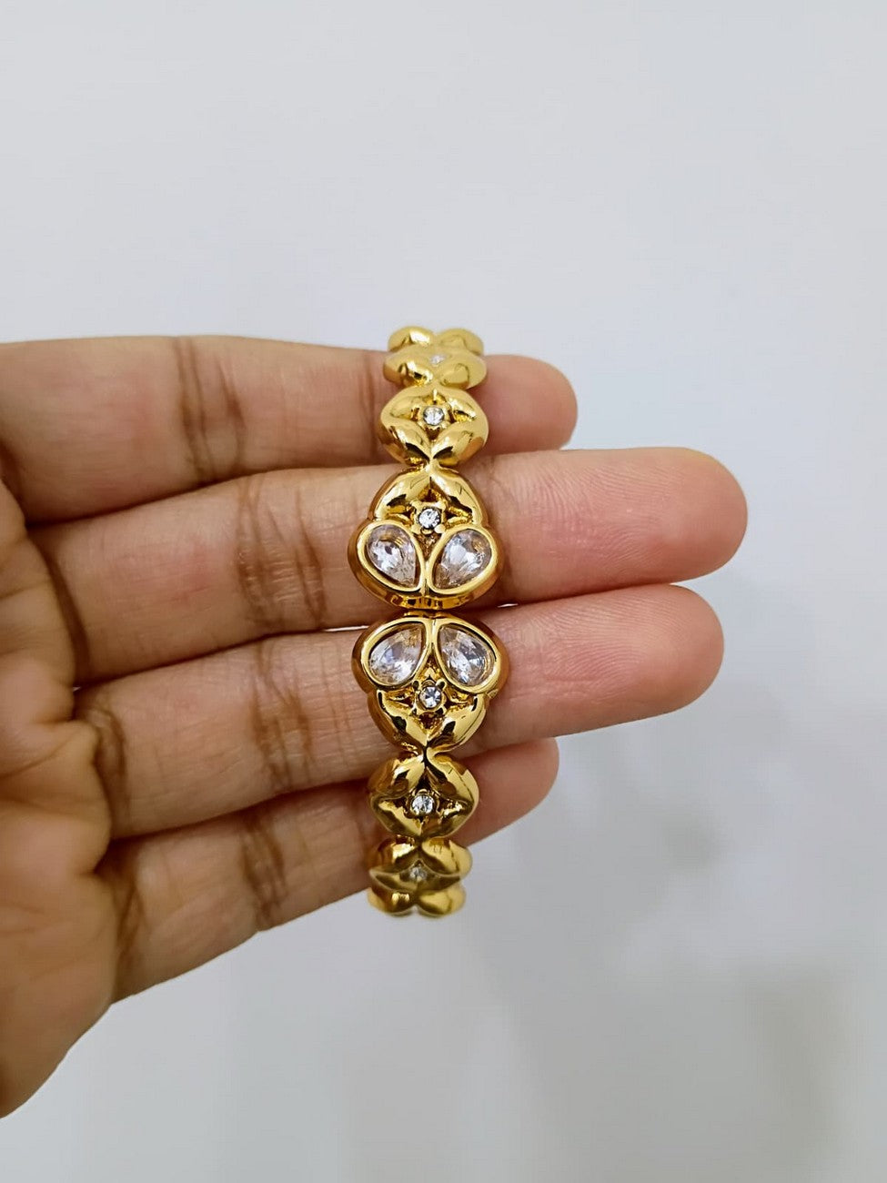 Anti Tarnish Openable Fits for 2.6, 2.8 size Bracelet - AT23