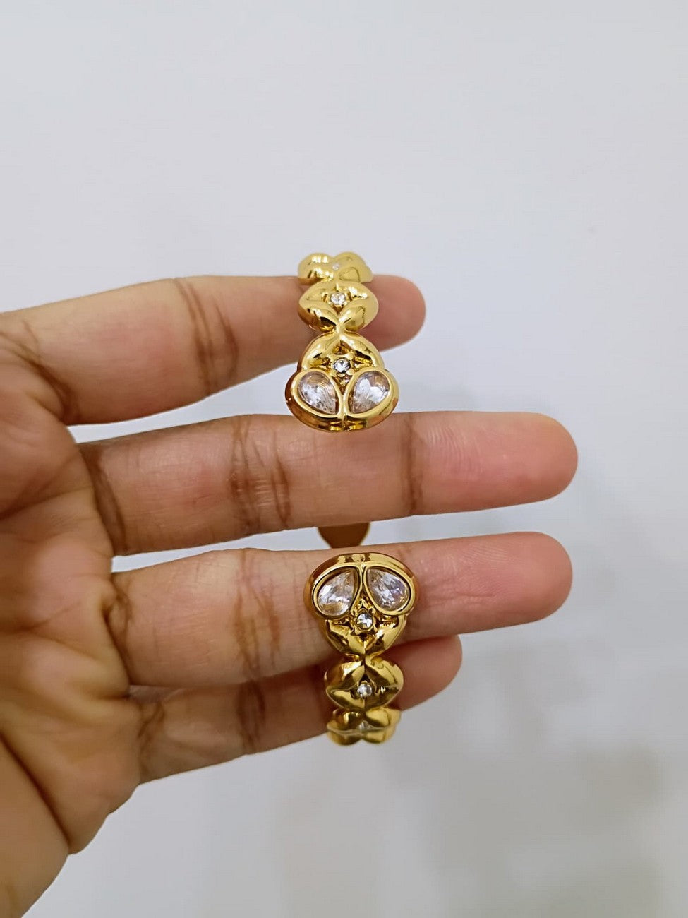 Anti Tarnish Openable Fits for 2.6, 2.8 size Bracelet - AT23