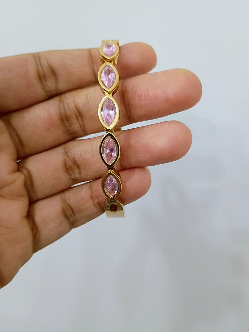 Anti Tarnish Openable Fits for 2.6, 2.8 size Bracelet - AT27