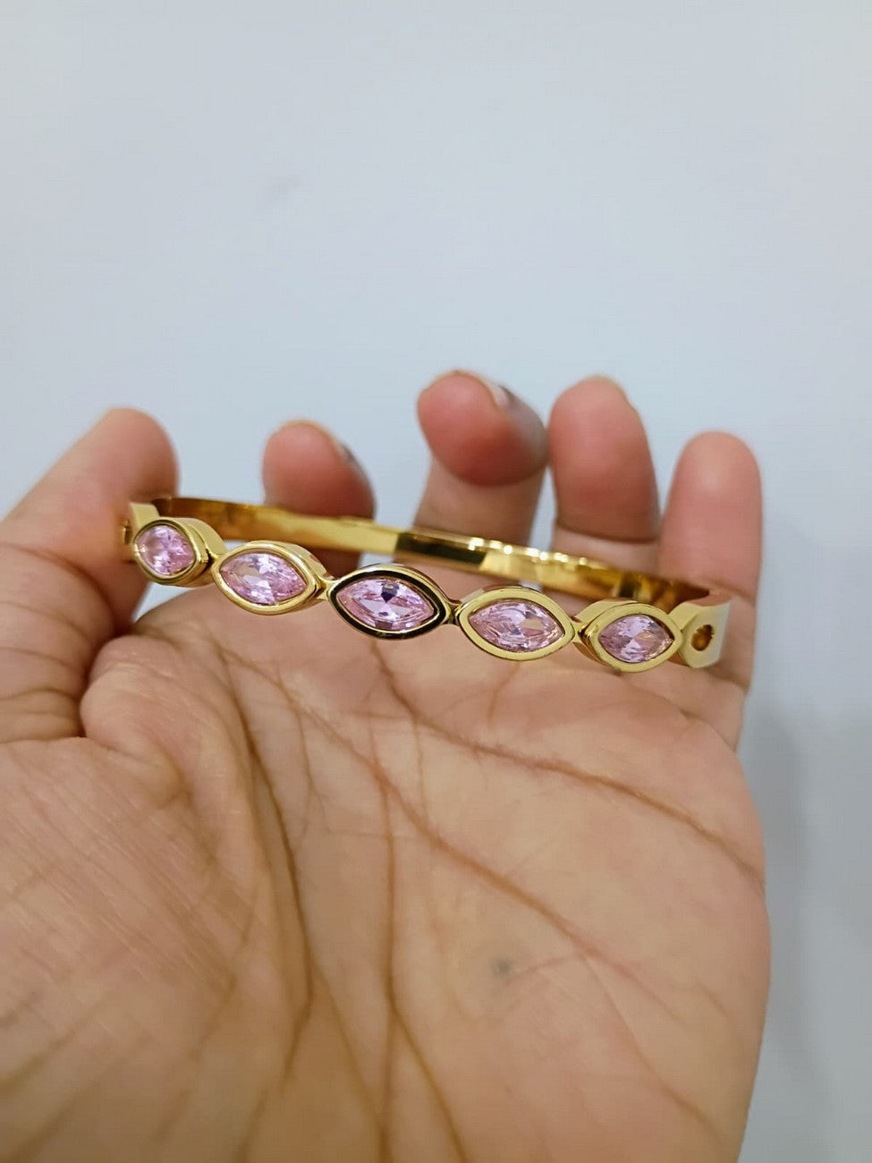 Anti Tarnish Openable Fits for 2.6, 2.8 size Bracelet - AT27