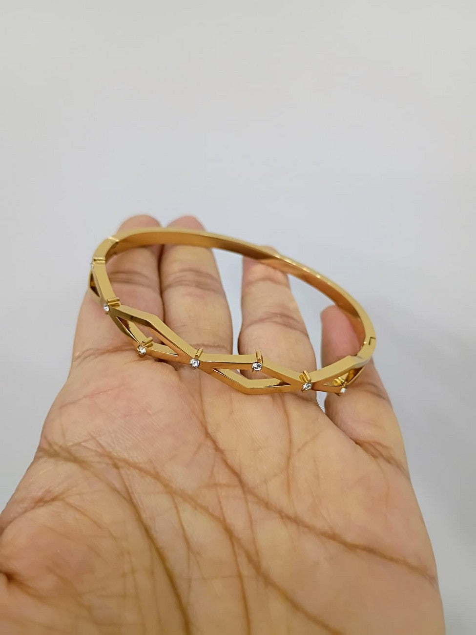 Anti Tarnish Openable fits for 2.6, 2.8 size Bracelet - AT34