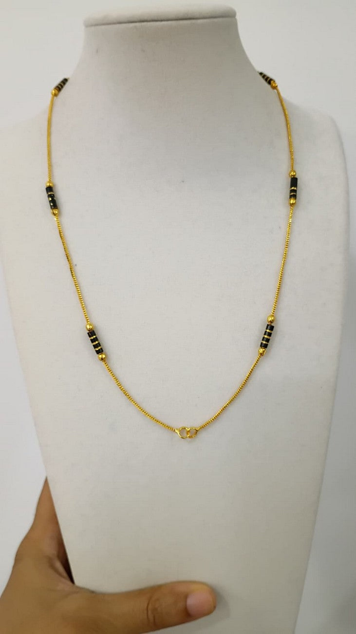 18 inches Black beads chain B128