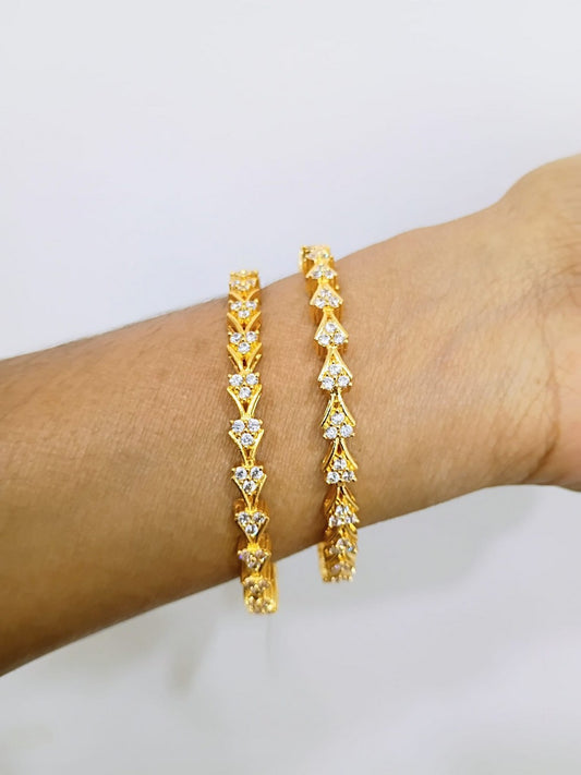 2.4 size bangles B51