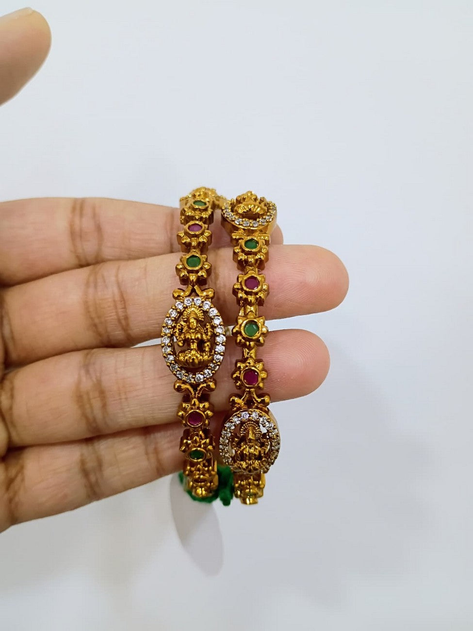 2.4 size bangles B53