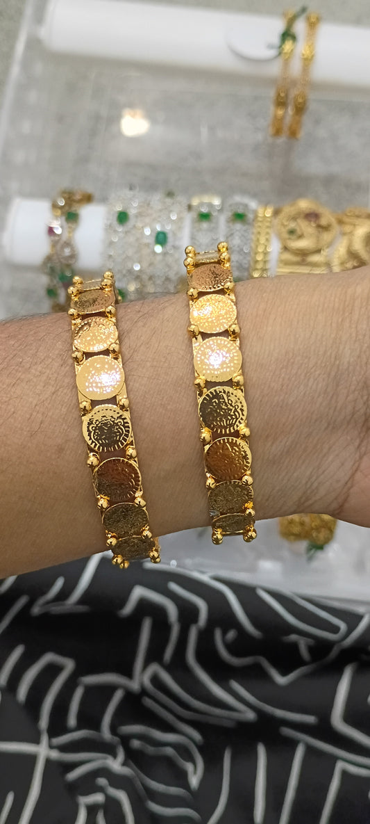 2.6 Bangles B34
