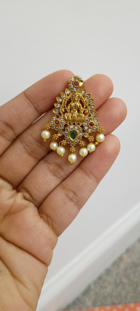 Pendant set with Ear Rings P10