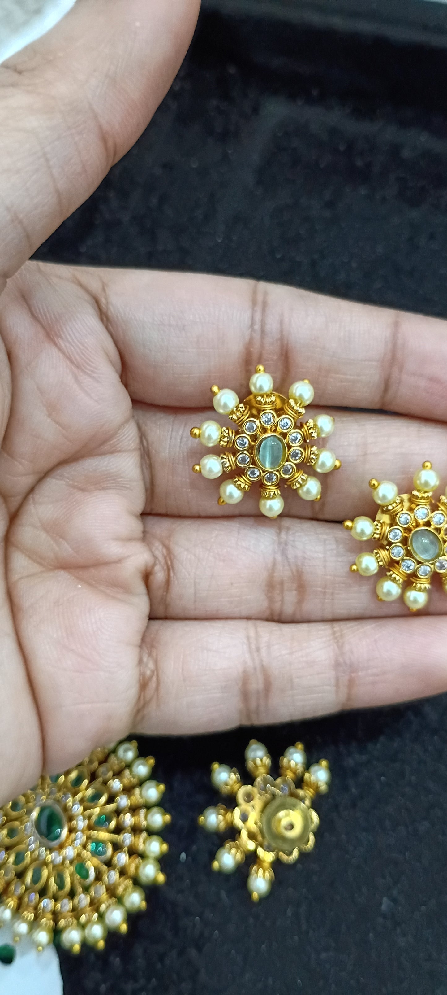 Pendant set with Ear Rings P7