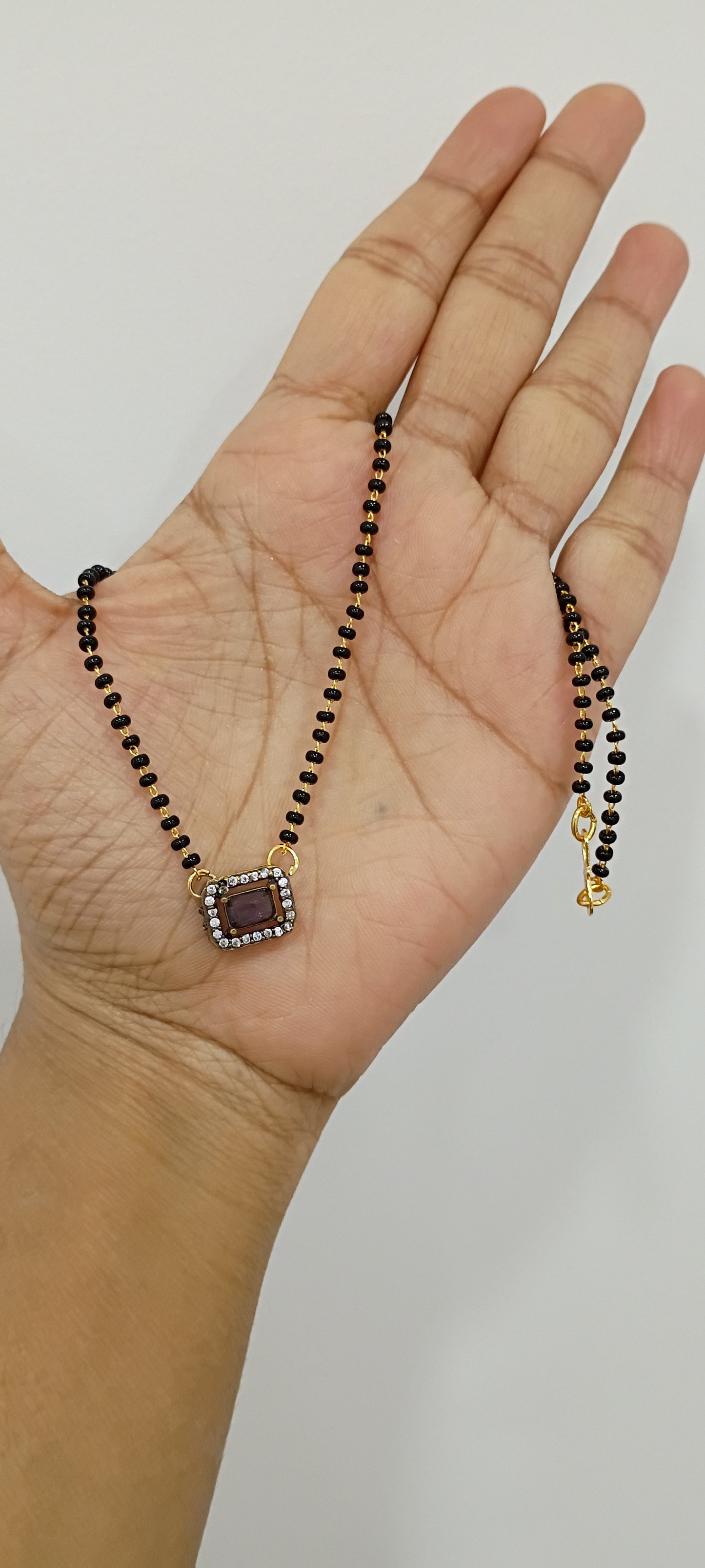 19 inches Black beads chain B23