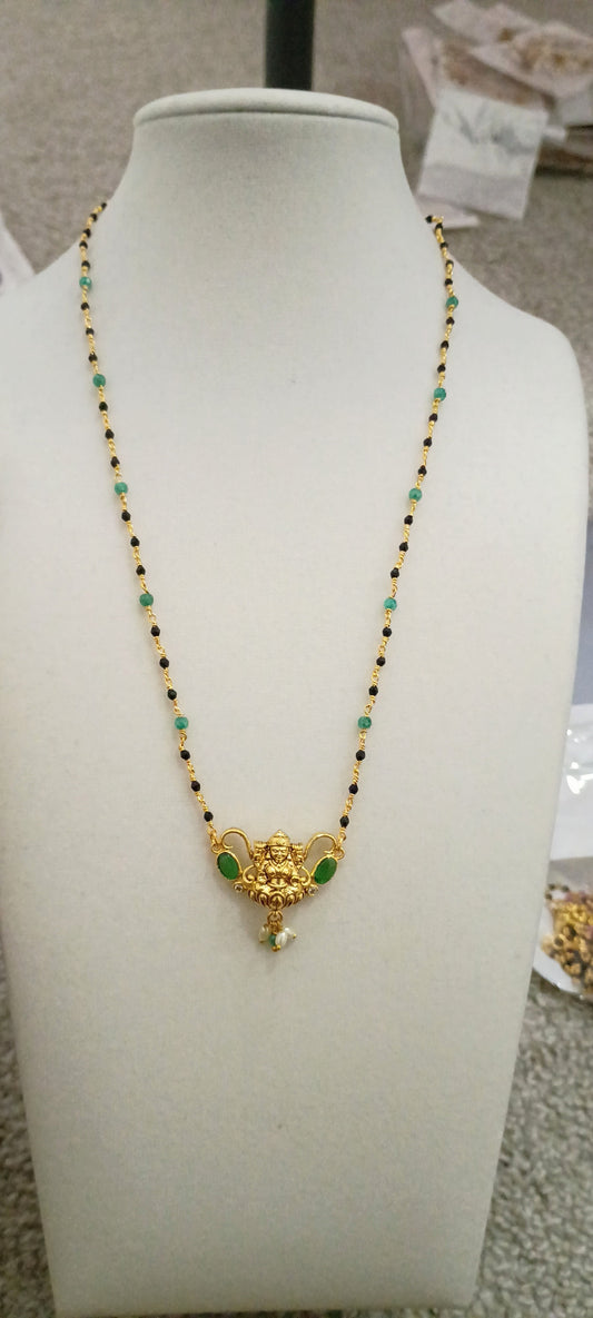 18 inches Black beads chain with Ear rings B32