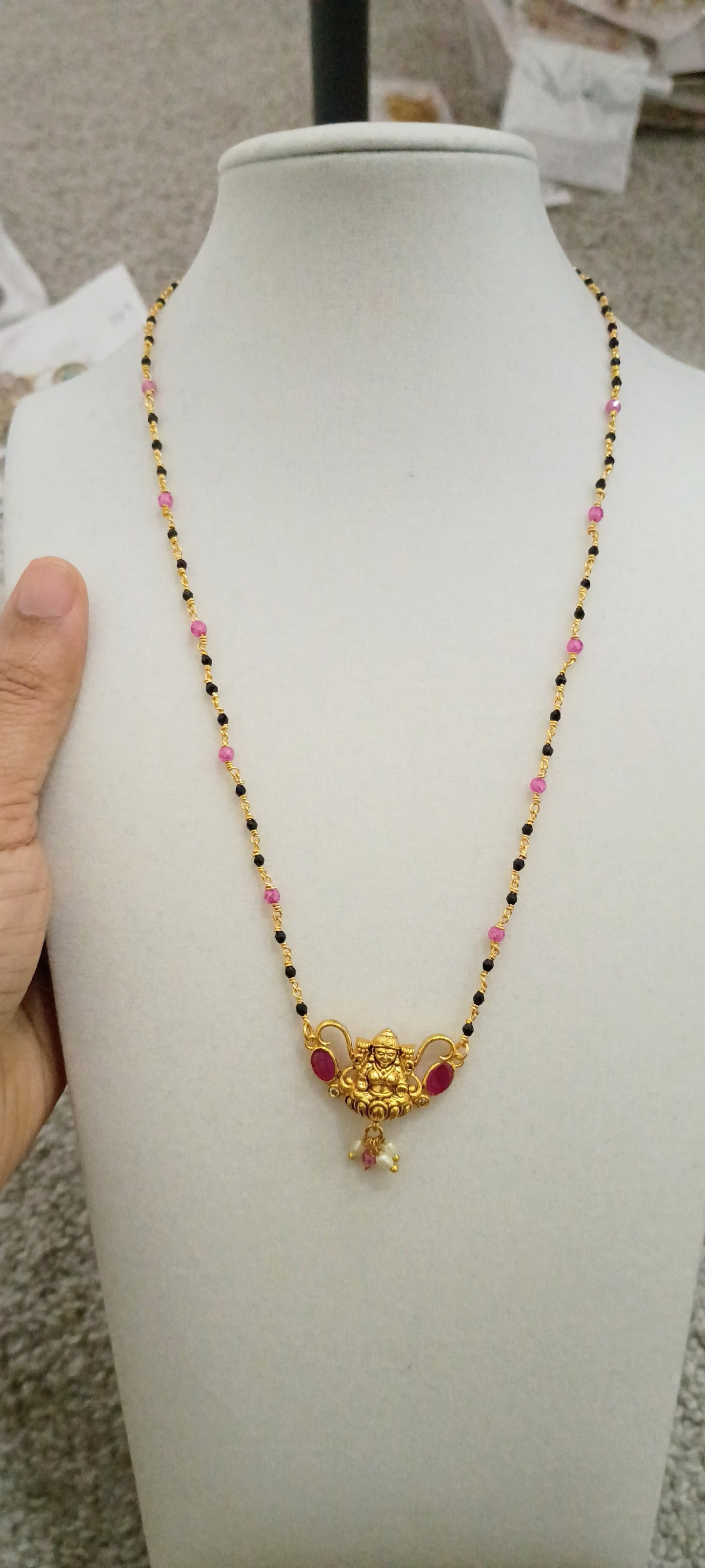 18 inches Black beads chain with Ear rings B31