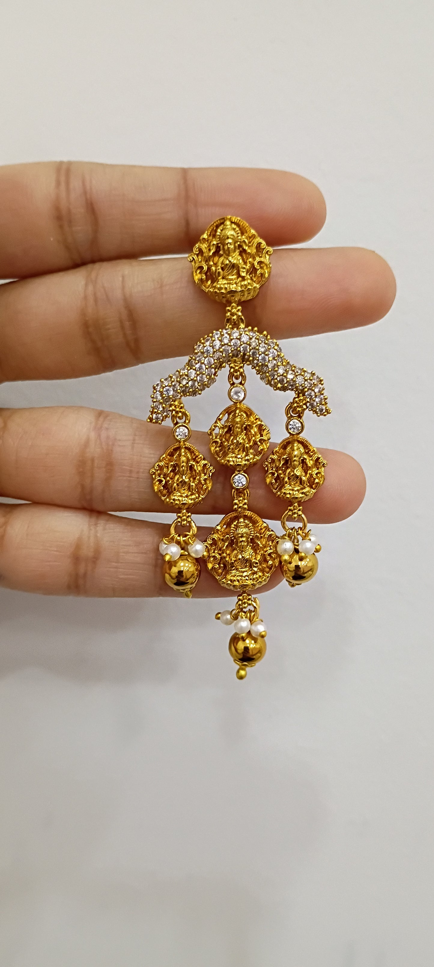 Earrings E21
