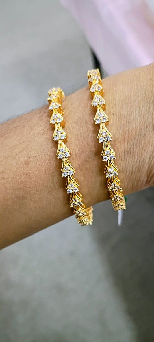 2.4 bangles B14
