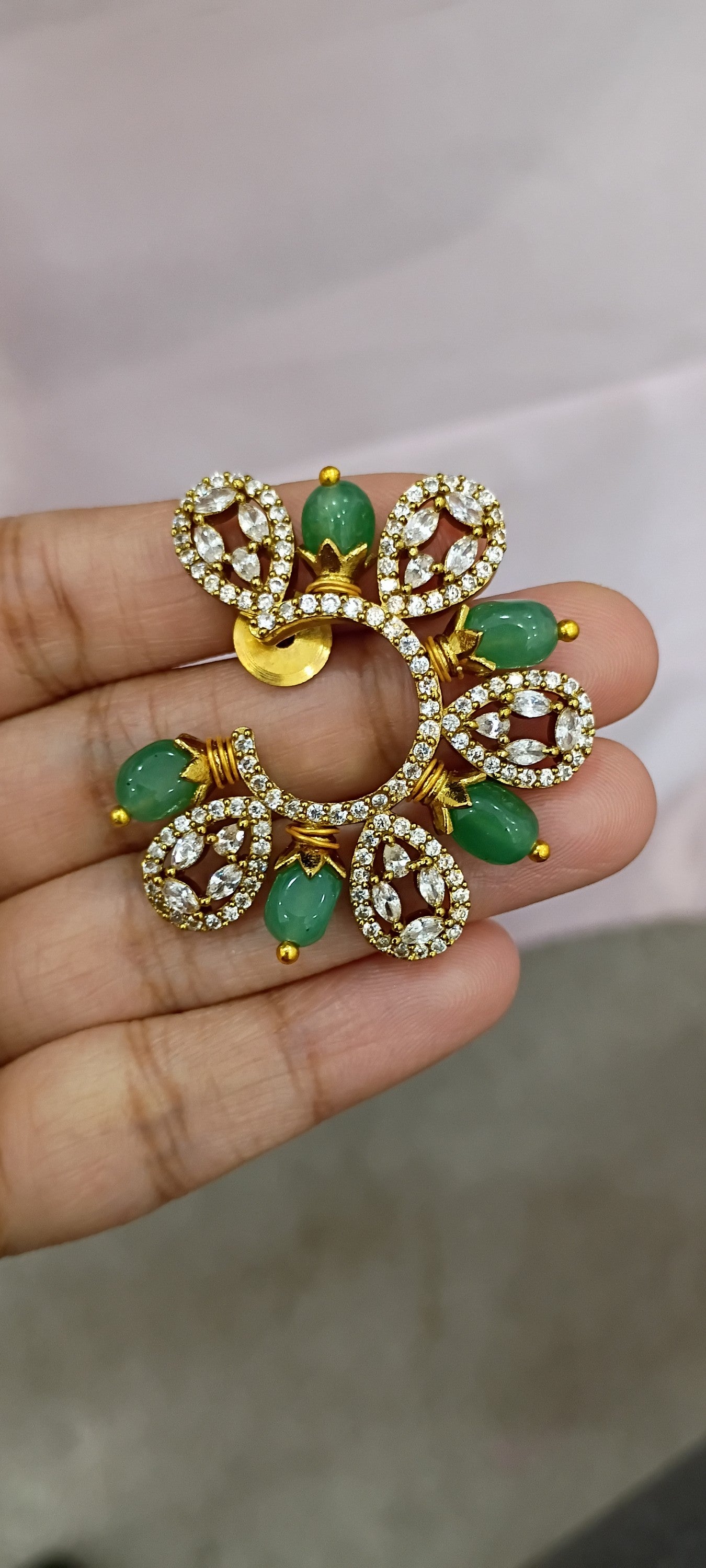 Statement Big Studs E63