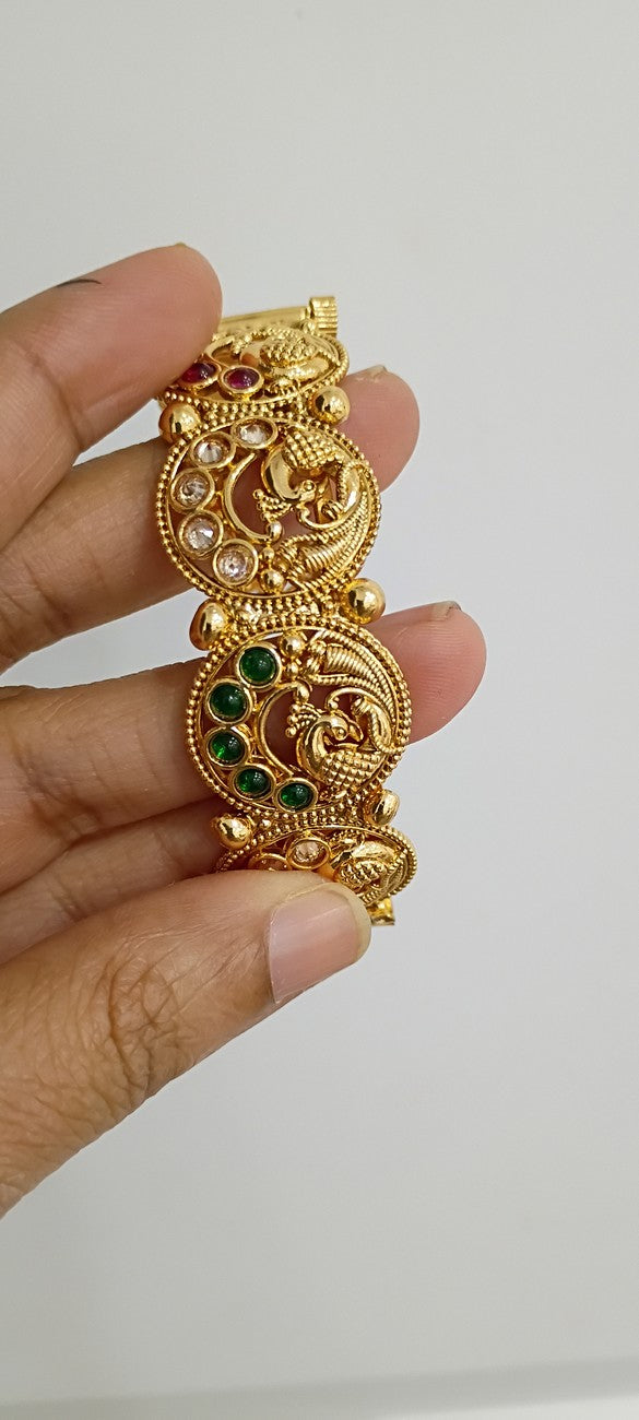 2.4 bangles B46- Openable