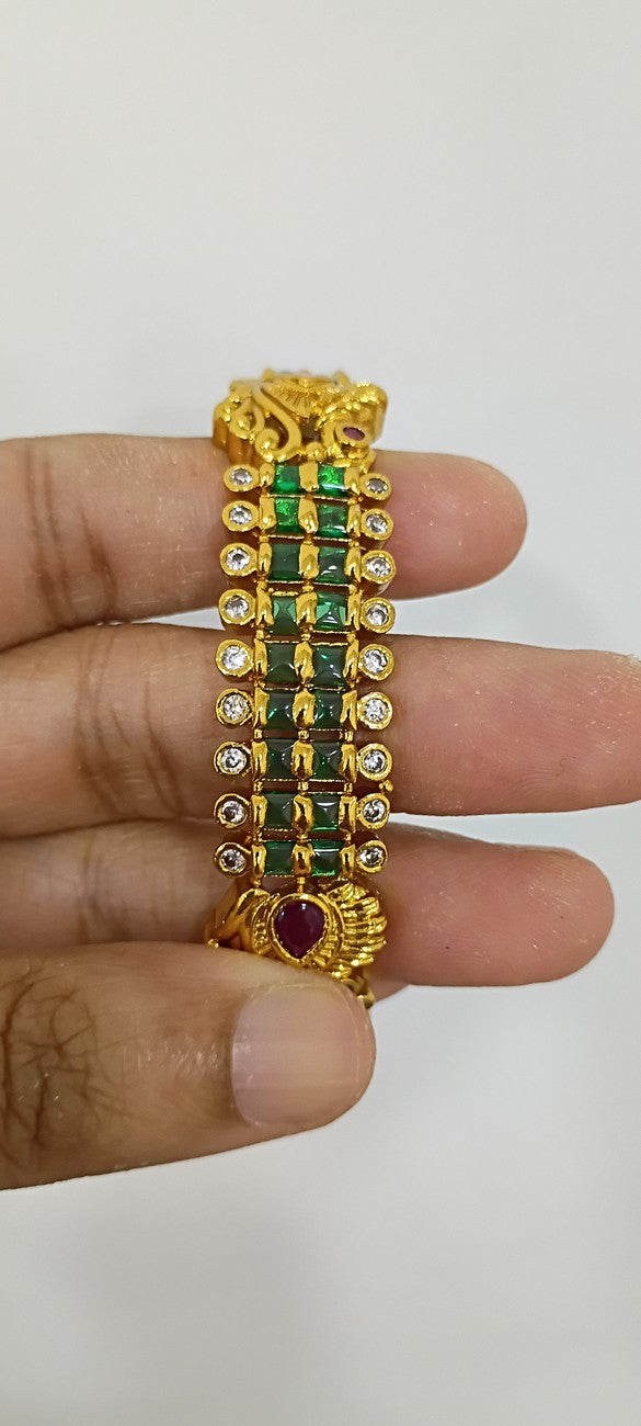 2.8 bangles B44