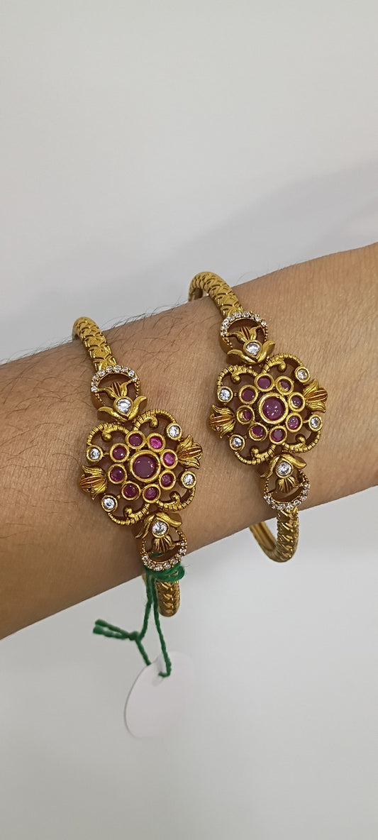 2.4 bangles B41