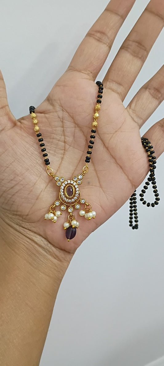 18 inches Black beads chain B81