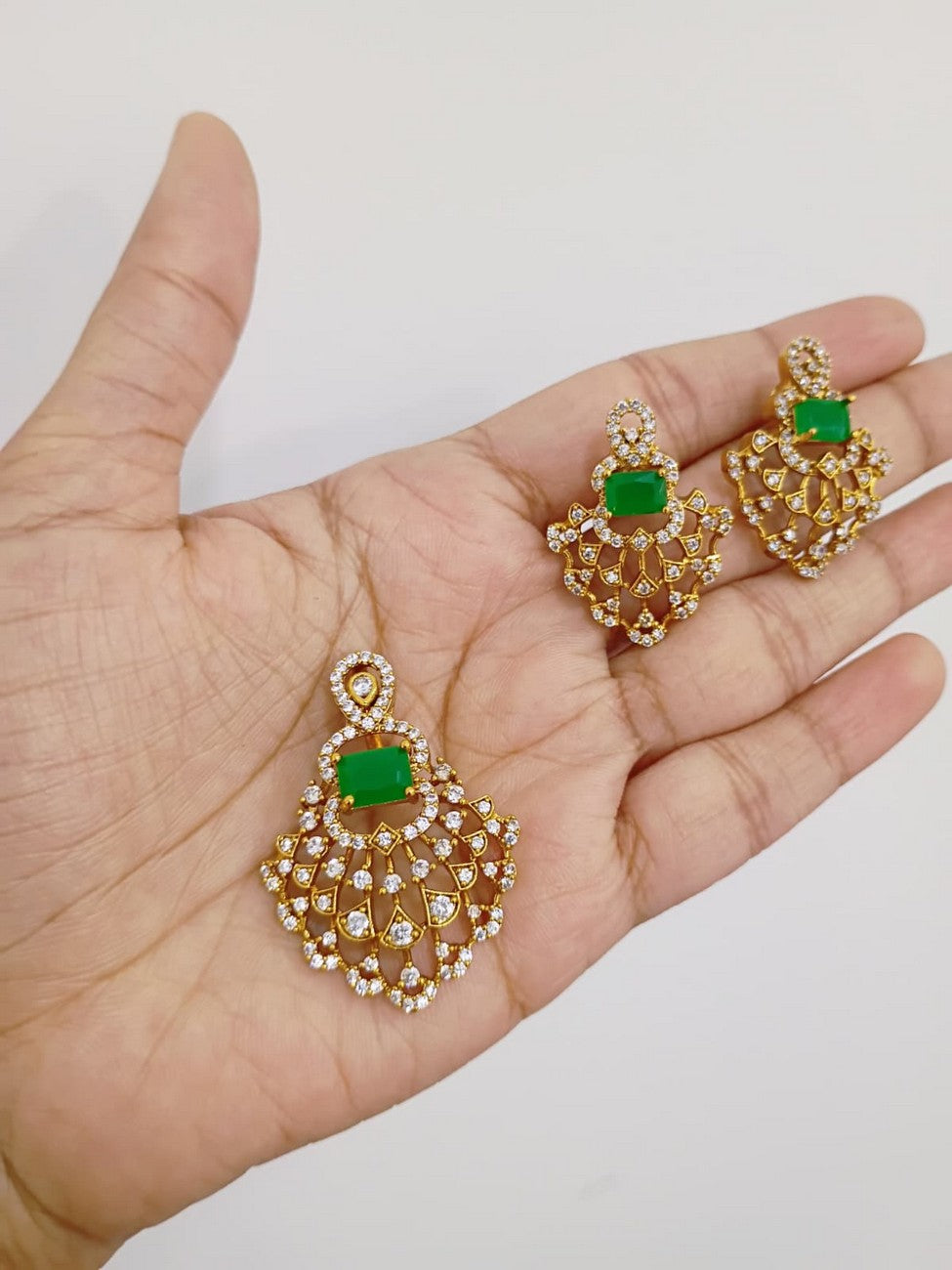 Pendant Set with Ear Rings P27